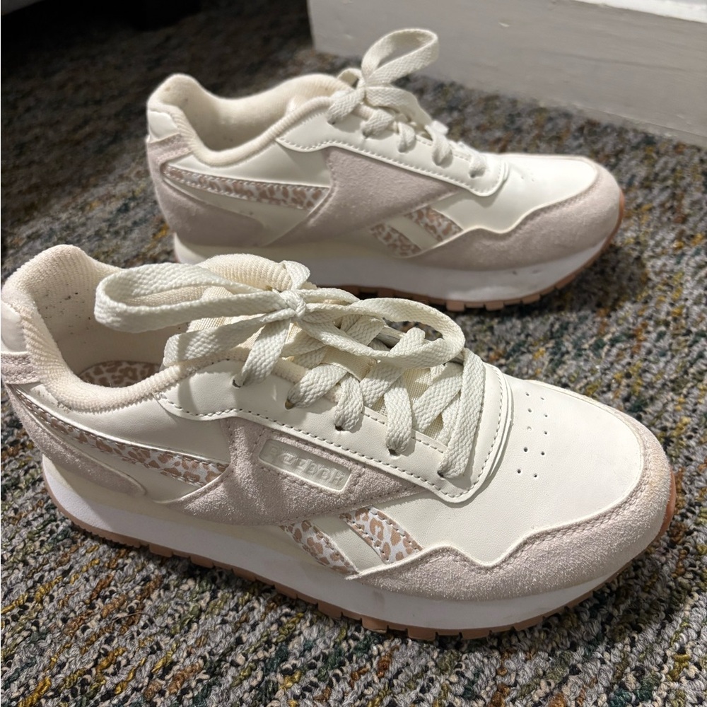 Reebok Cream and Pink Casual Sneakers